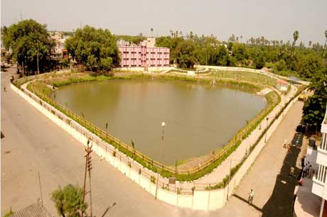 Dabholi Lake Garden, R.S.No.100, 117 - North Zone